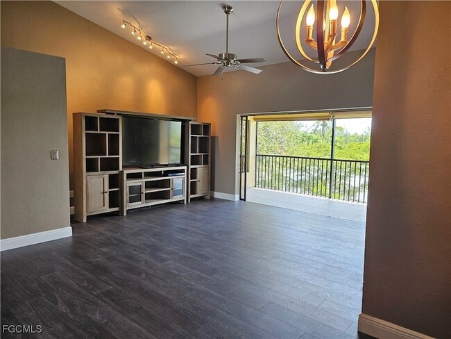 Photo - 7125 Lakeridge Ct Unit 224