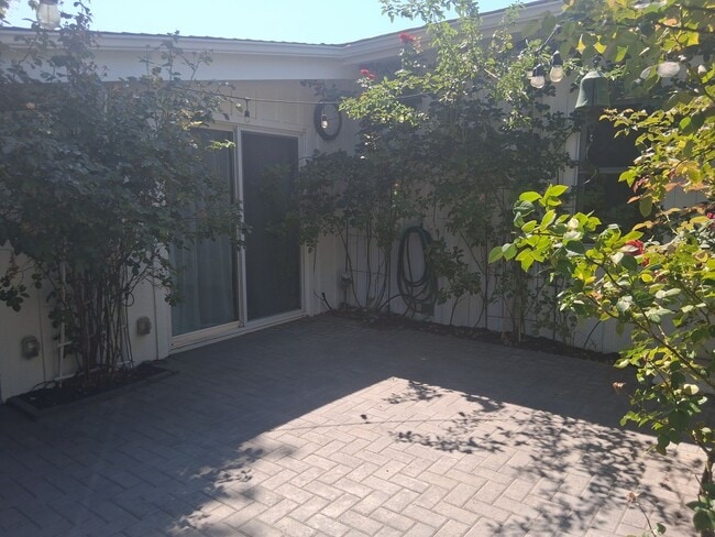 Photo - 156 Bret Harte Ave