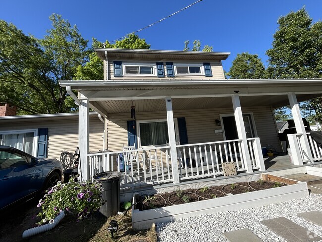 Front of the house - 821 Baier St Rental