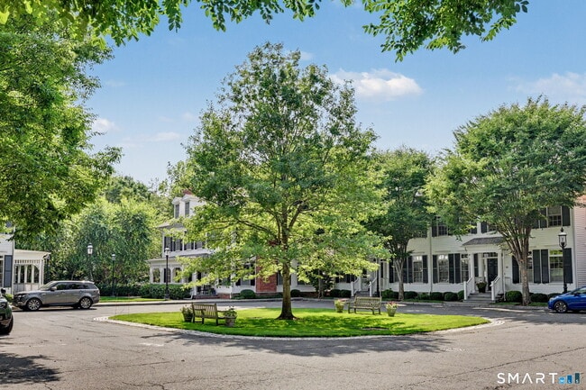 Photo - 16 Elmwood Drive Unit 16