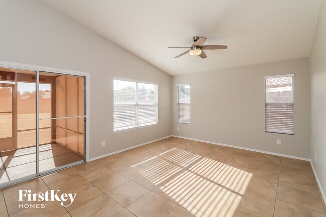 Photo - 12557 W Holly St