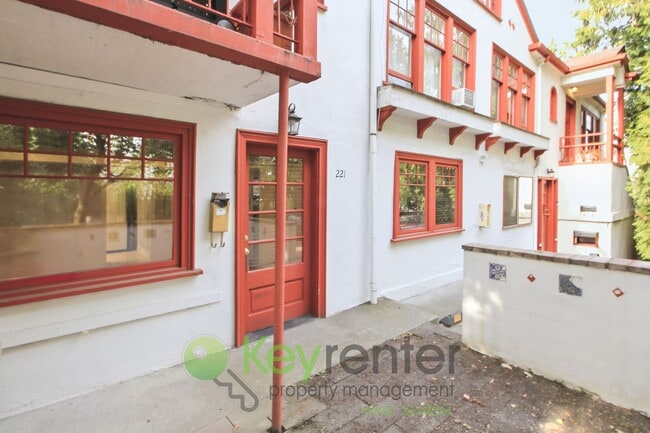 Photo - 221-221 E Louisa St Unit 221 E. Louisa St.