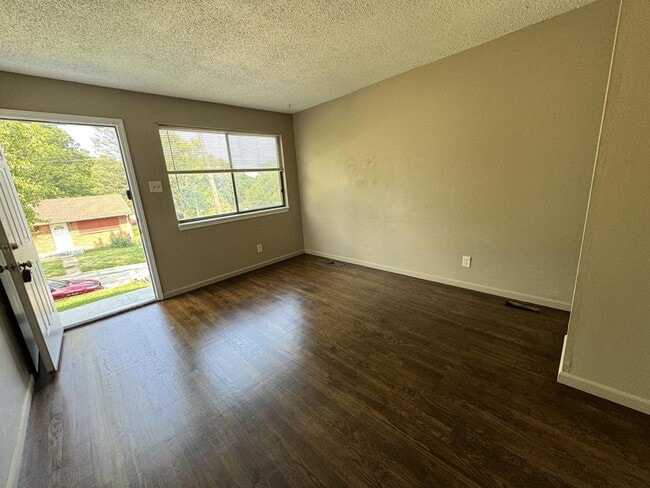 Photo - Lovely 2 Bedroom / 1 Bath for Rent - Section 8 Welcome