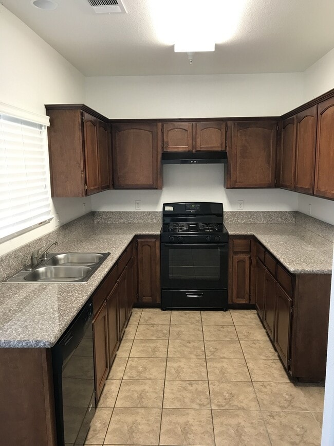 Photo - 3 bed 2 bath home for rent