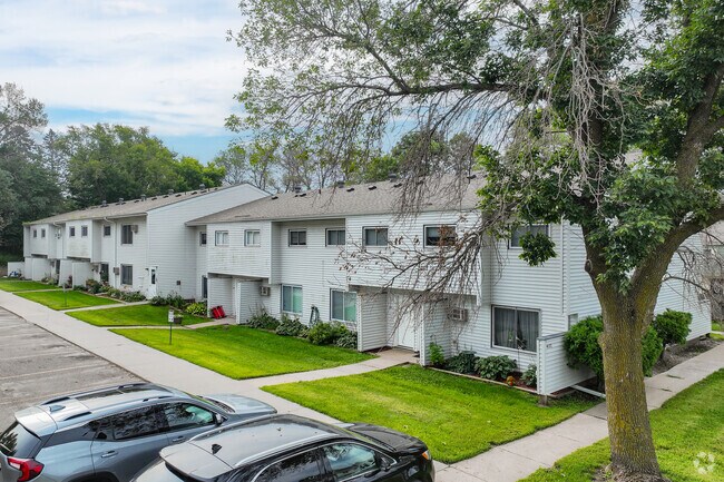 Photo - Wildwood Apartments