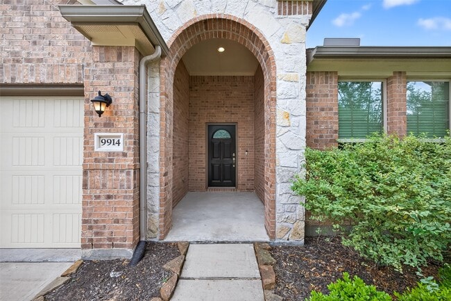 Photo - 9914 Deborah Colony Ln