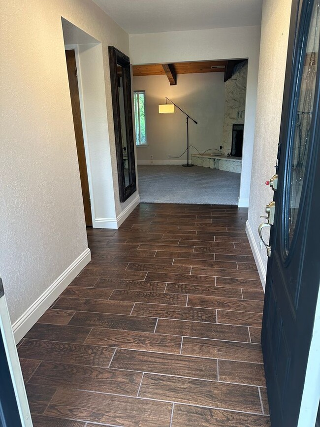 Photo - Beautifully maintained home in a peaceful setting