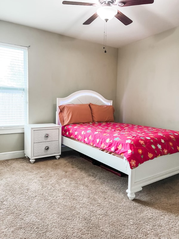 Photo - 2410 Salamanca St