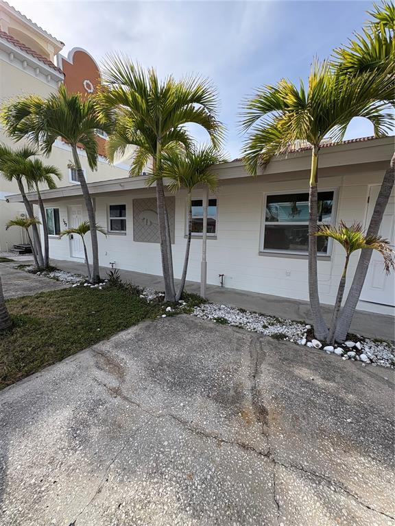 Building Photo - 152 175th Terrace Dr E