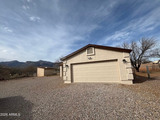 Photo - 5342 S San Pedro Ave