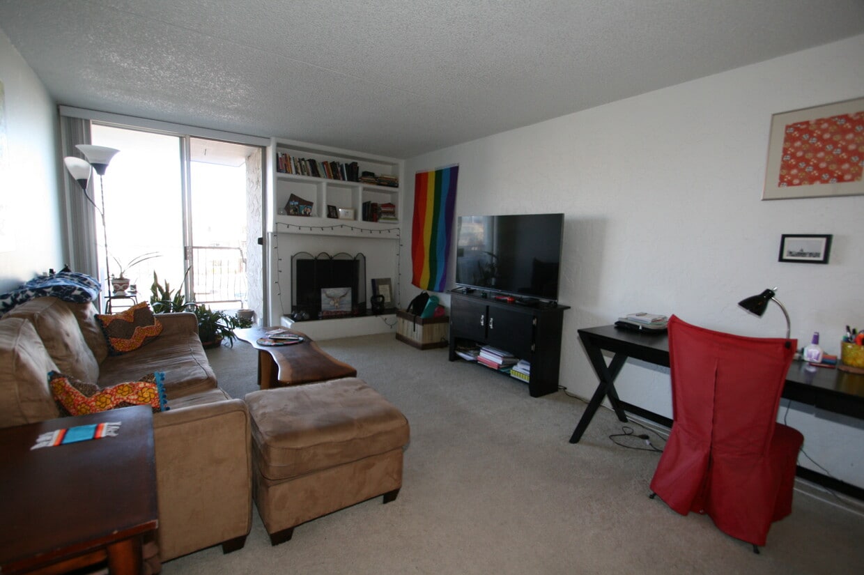 Large Living room - 805 29th St (Boulder, CO)