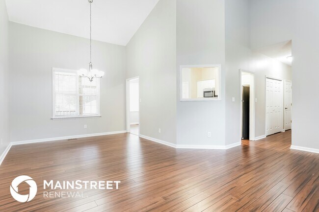 Photo - 292 Tomahawk Dr