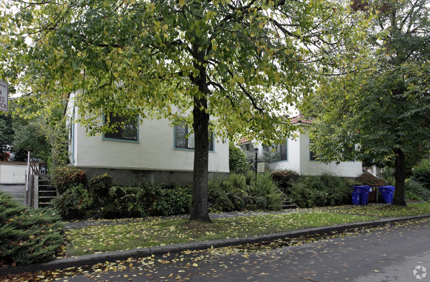 Photo - Pacific Court