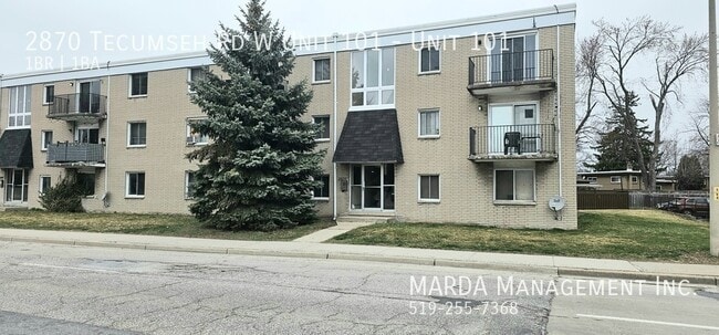 Building Photo - SPACIOUS 1 BED/1 BATH Unit 101