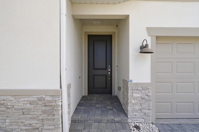 Photo - 8558 Dahlia Cir