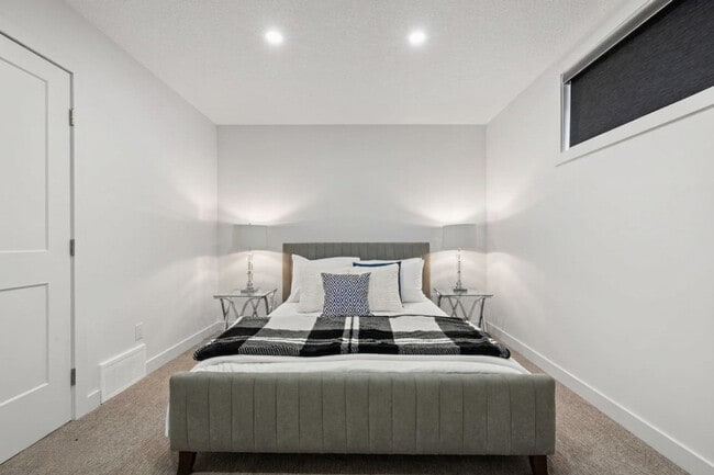 Photo - 4914 Hawthorn Pl SW Unit SI ID1538089P
