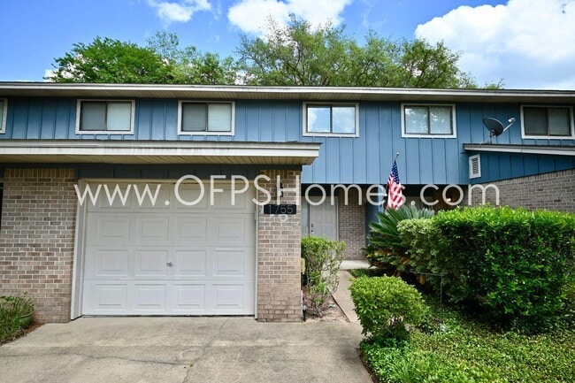 Photo - 1755 Union Ave