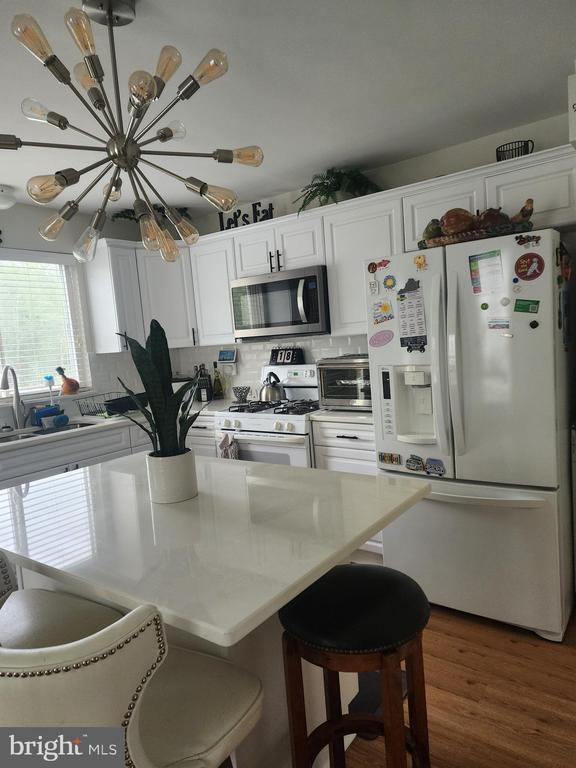 Photo - 16 Charles Ct