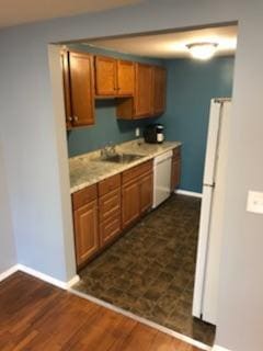 Building Photo - 45 N Elm St