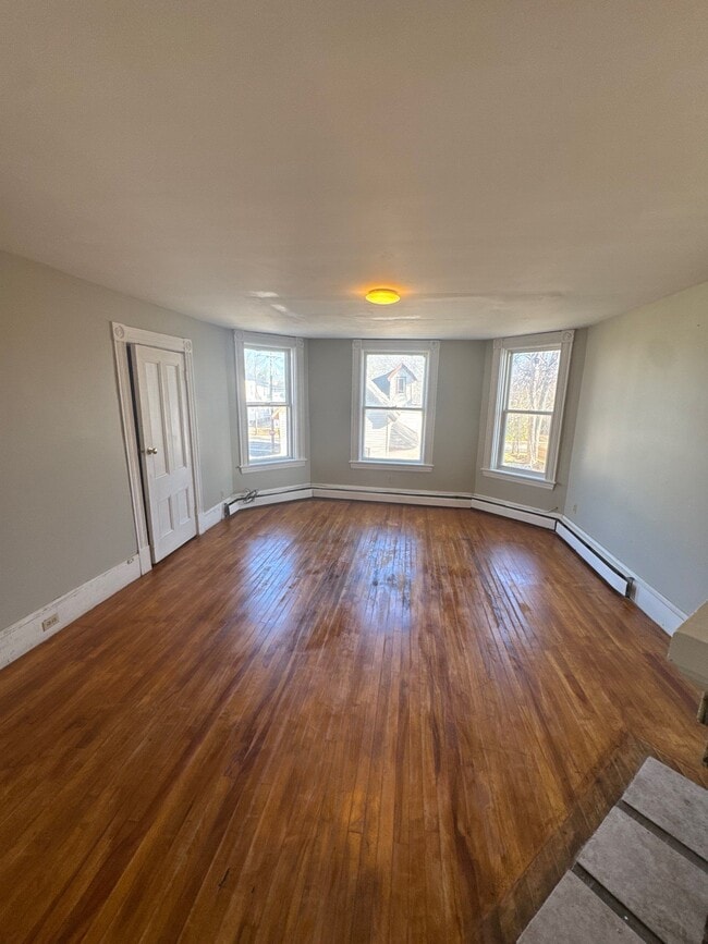 Photo - 76 Duke St Unit 3