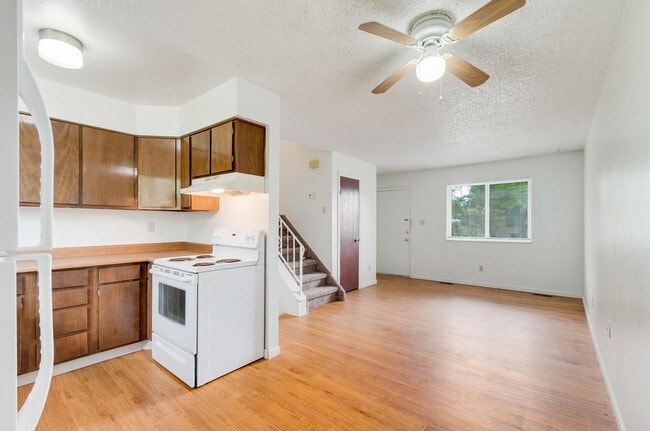 Photo - 1552 S Memphis St