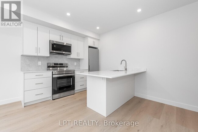 Photo - 250 Shakespeare St Unit 1