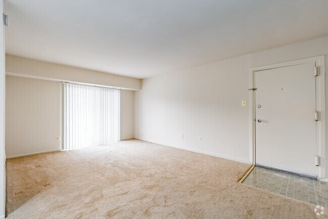 1BR, 1BA - 625SF