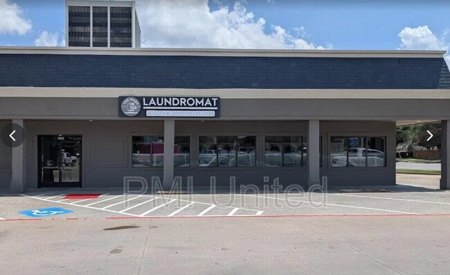 Building Photo - 400 N Coit Rd Unit Suite 1908