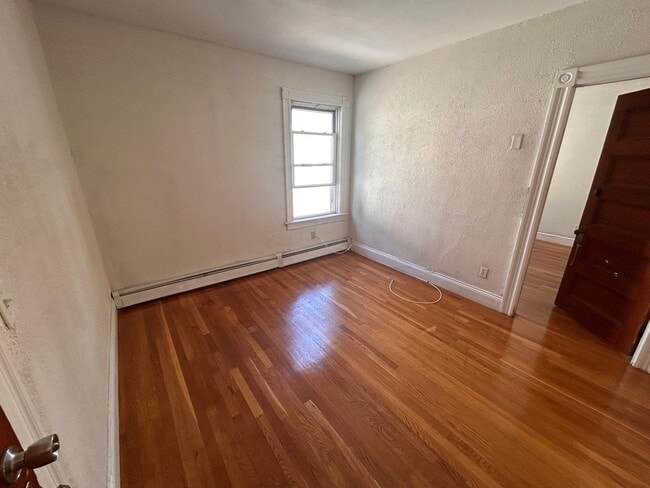 89 Ralph St Unit 2