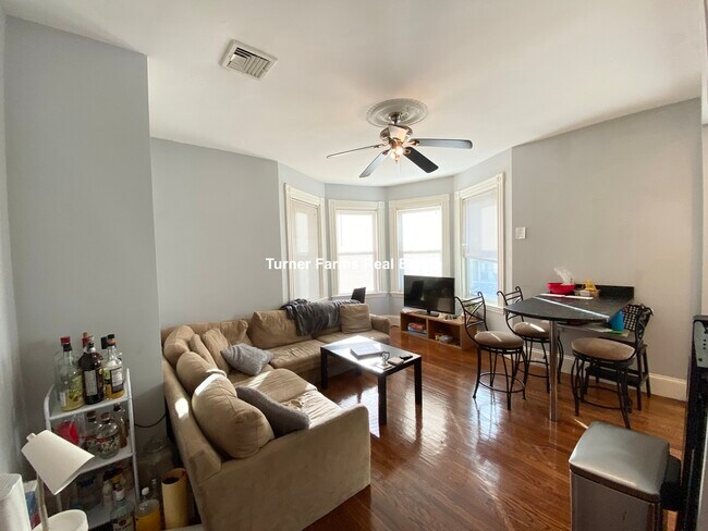 Photo - 43 Hillside St Unit 2