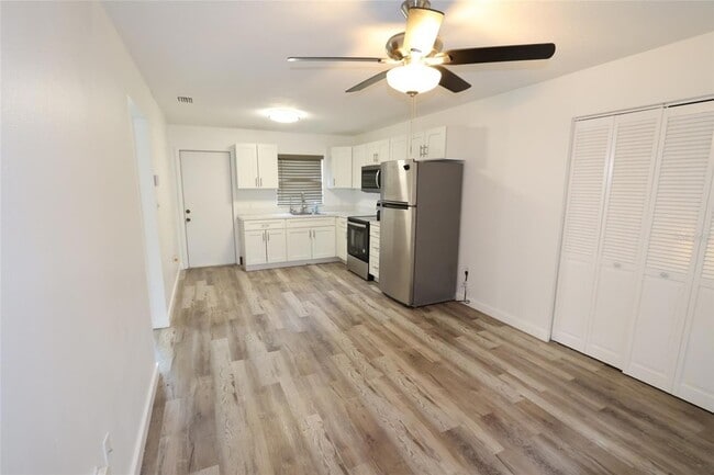 Photo - 918 S Scenic Hwy