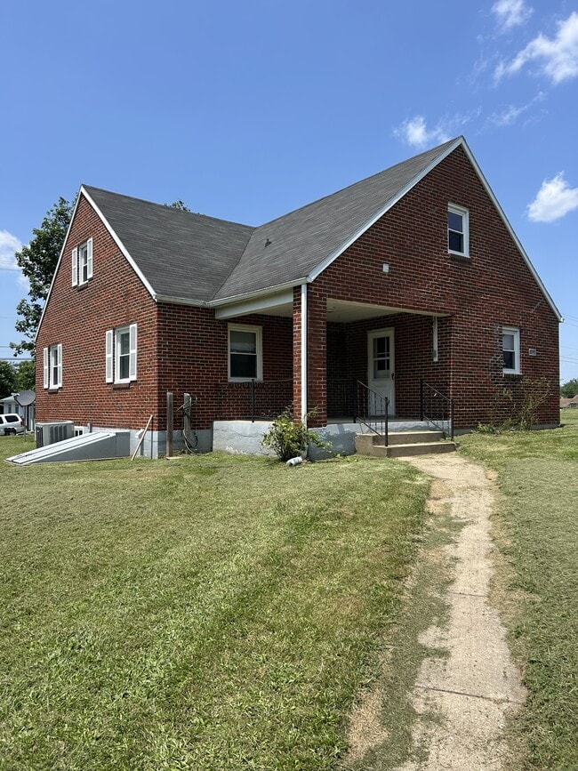 Photo - 838 Jenny Wren Dr House