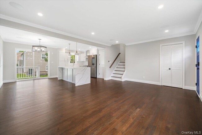 Photo - 2 Brower Pl