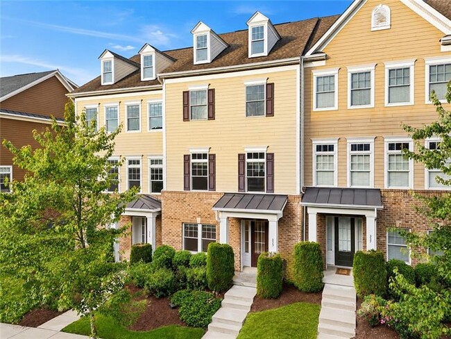 Photo - 335 Osona Ln