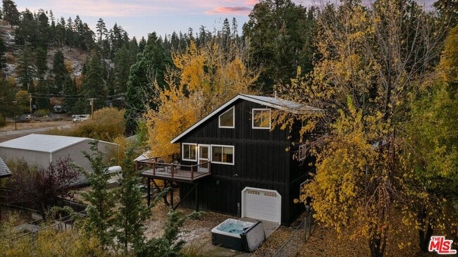 993 Cameron Dr