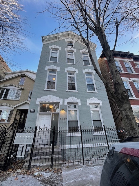 Building Photo - 1637 W Huron St Rental