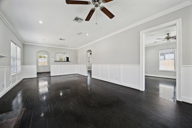 Photo - 2912 Cetti St