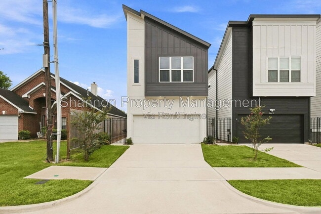 Photo - 3542 Amos St Unit F