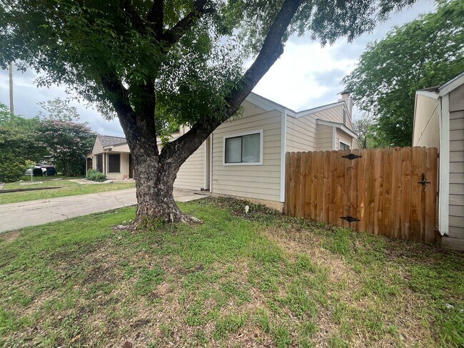 Photo - 4018 Sunrise Creek Dr