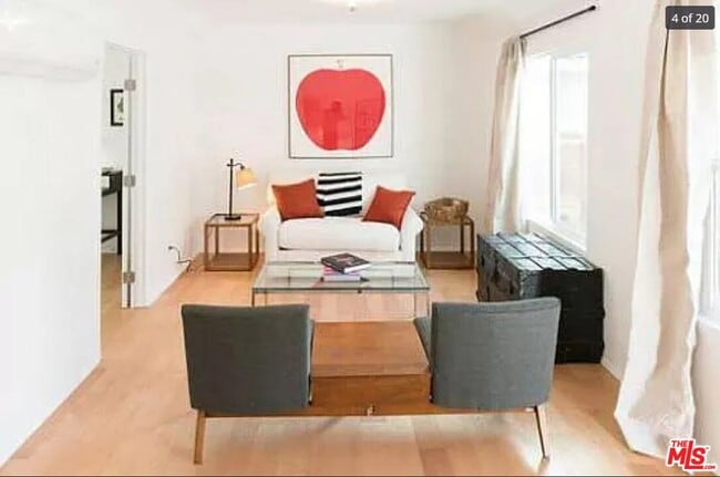 Photo - 4230 Burns Ave Unidad 4230