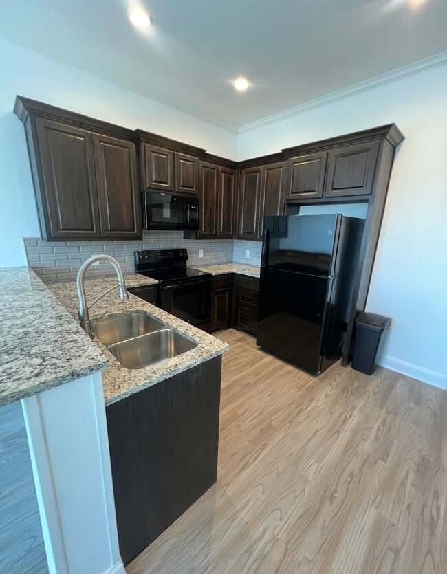 Building Photo - 131 E Fate Main Pl Unit 203 Rental