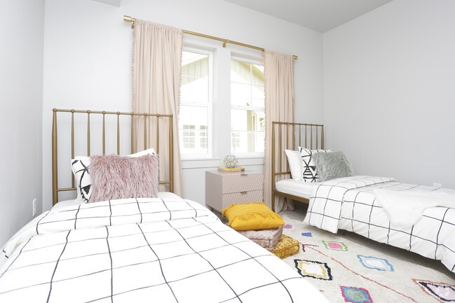 Prelude at Paramount