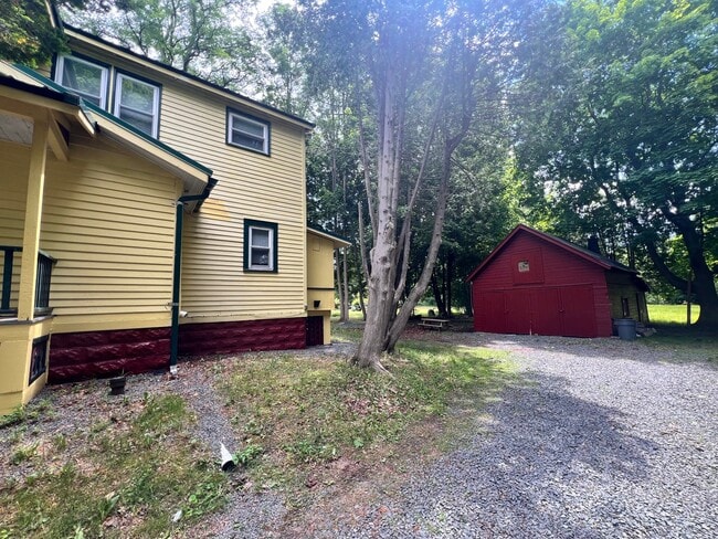 Photo - 60 Kallen Ave