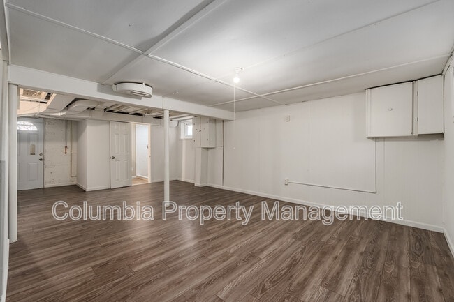 Photo - 5053 11th St NE