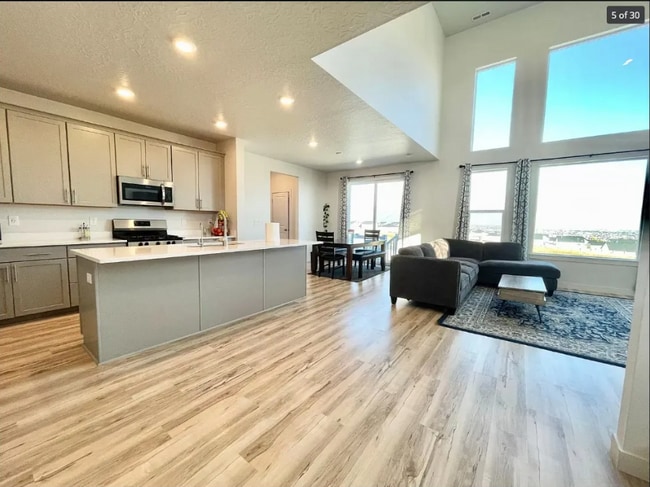 Photo - 2162 N Cloverleaf Wy