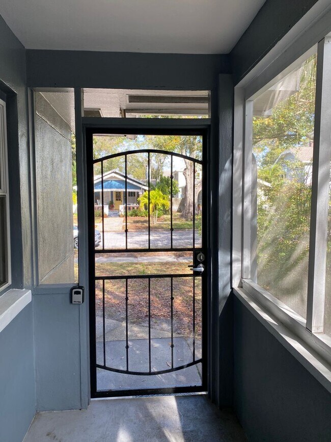 Photo - 23rd Ave N. Unidad 820 23rd Ave N. -  1