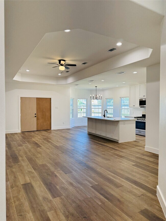 Photo - 8437 Winthrop Ln