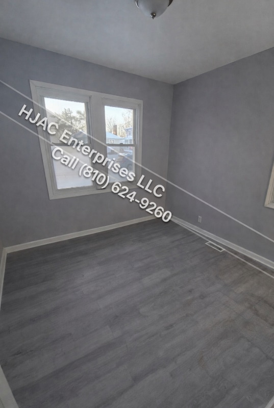 Photo - 722 Frank St