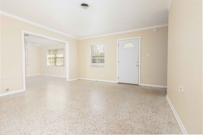 Photo - 2BR/1BA (with possible 3rd Bedroom) in Summerfield