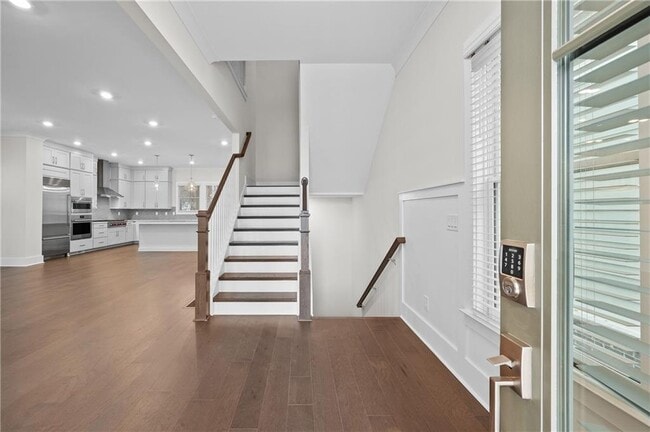 Photo - 320 Anglin Walk